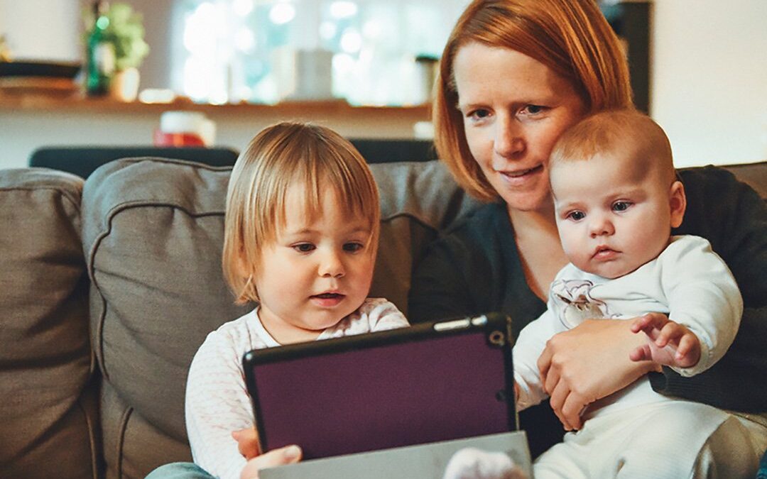 what are you doing on your phone parenting in the age of technology 1